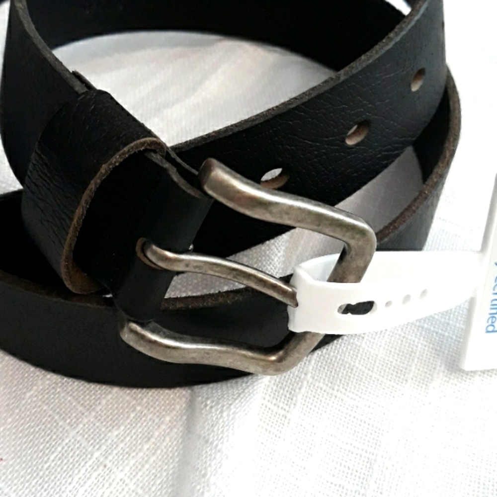 USA made NEW mens black leather belt. XL.